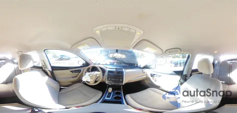 2015 Nissan Altima 2.5 z USA, uszkodzony, nr VIN 1N4AL3AP5FC209742